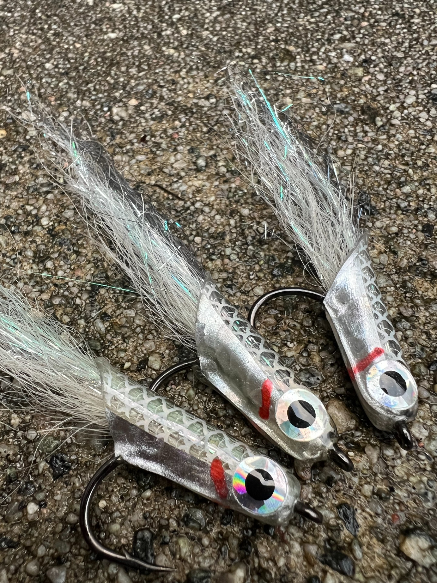 Metal minnow. Half n half gummi minnow og surf candy. Bra baitfish imitasjon til tarpon og annen fråtsende baitfish spisende fisker. Fra str. 1/0-3/0. 